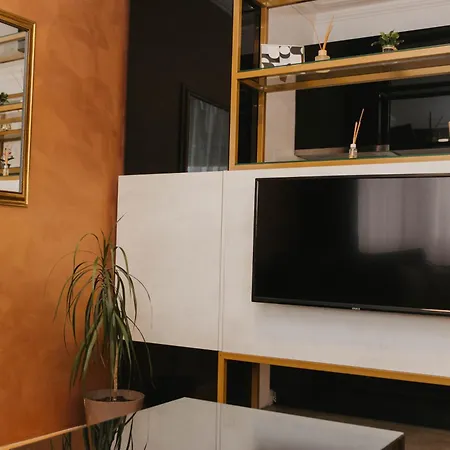 Plan Deluxe Hydro Nis, Centar, Free Parking *