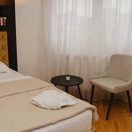 アパート Plan Deluxe Hydro Nis, Centar, Free Parking Ni